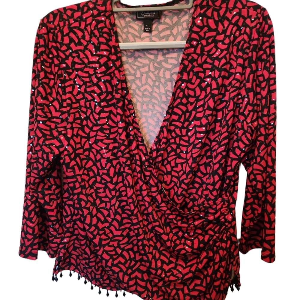 Dress barn dressy top red n black with sparkles and beaded hem